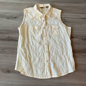 Wrangler L Yellow Floral Eyelet Sleeveless Button… - image 1